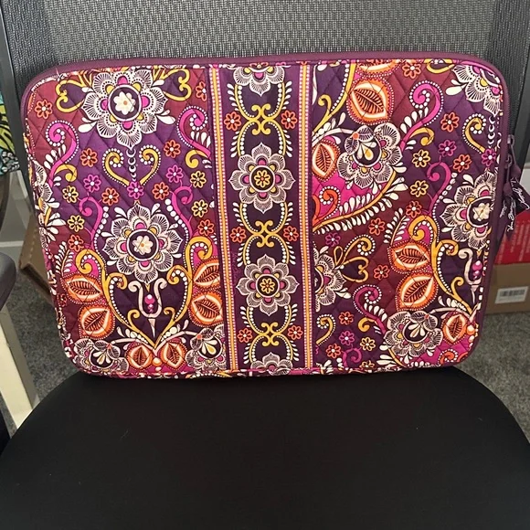 Vera Bradley Safari Sunset Laptop Bag - Picture 1 of 10